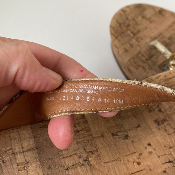 Tory Burch Faux Snakeskin Thong Wedge Platform Sandals - Size 10 - Picture 7 of 10